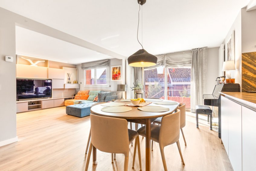 Excepcional casa adossada amb ascensor, al Parc Central -12