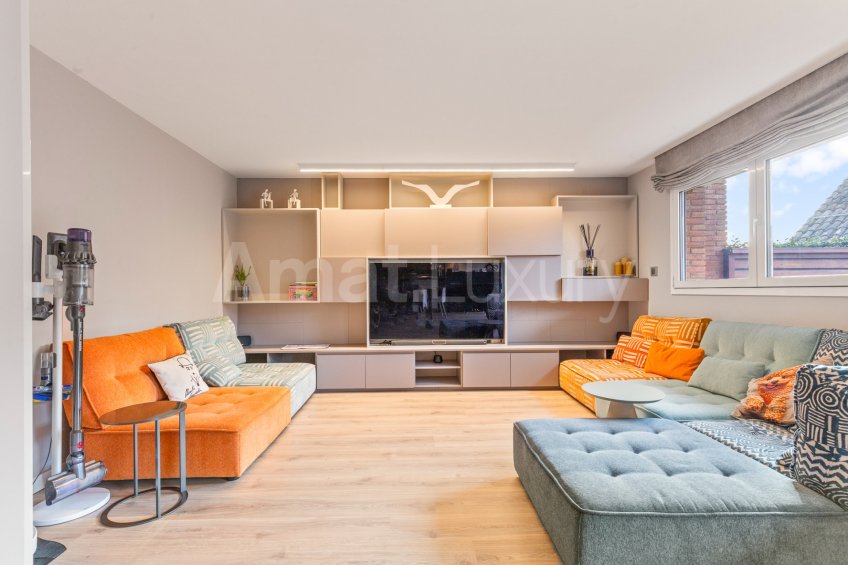 Excepcional casa adossada amb ascensor, al Parc Central -2