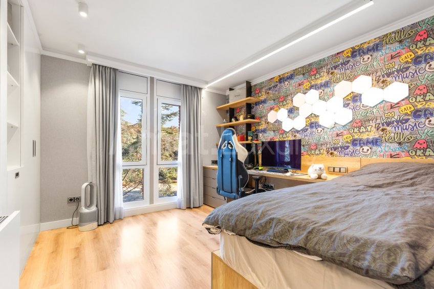 Excepcional casa adossada amb ascensor, al Parc Central -26