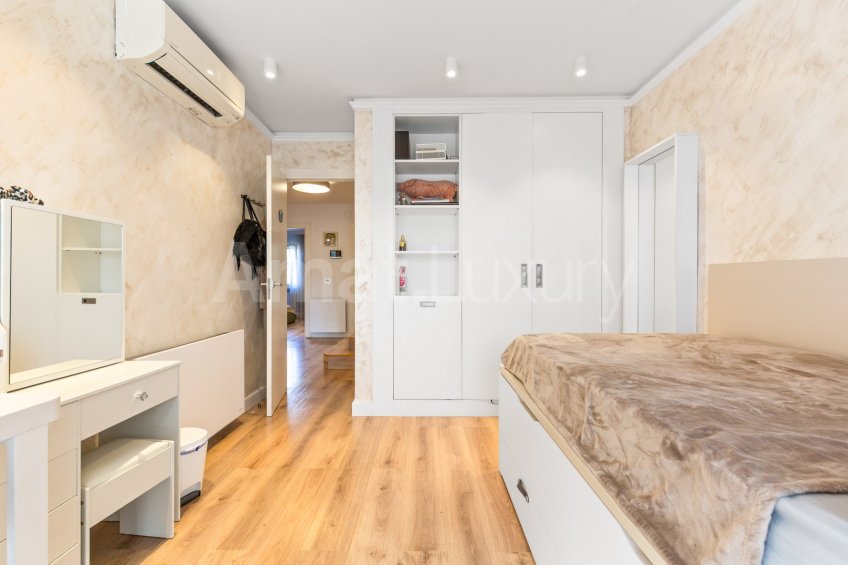 Excepcional casa adossada amb ascensor, al Parc Central -27