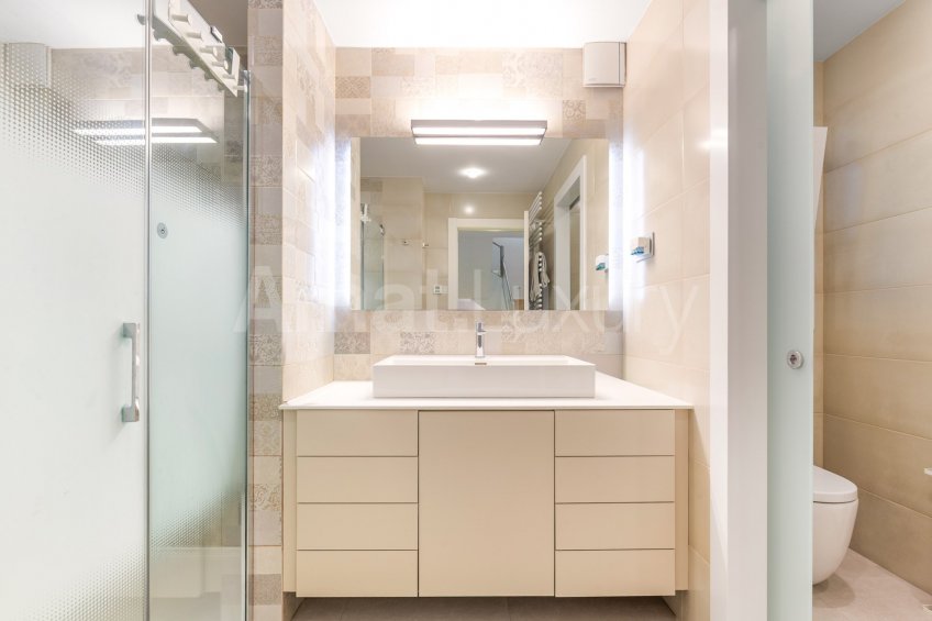 Excepcional casa adossada amb ascensor, al Parc Central -31