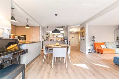 Excepcional casa adossada amb ascensor, al Parc Central -11