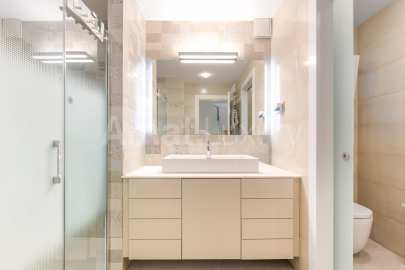 Excepcional casa adossada amb ascensor, al Parc Central -31