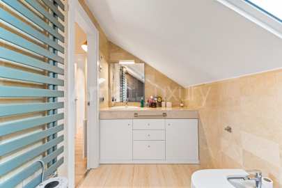 Excepcional casa adossada amb ascensor, al Parc Central -38