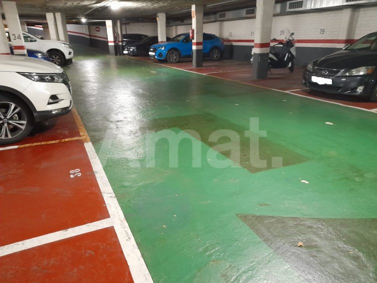 Parking space on  Av.Josep Tarradellas.