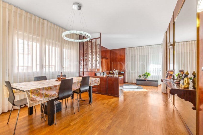 Amplia casa unifamiliar a Bell Soleig -13