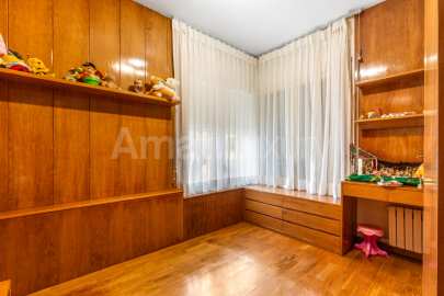 Amplia casa unifamiliar a Bell Soleig -18