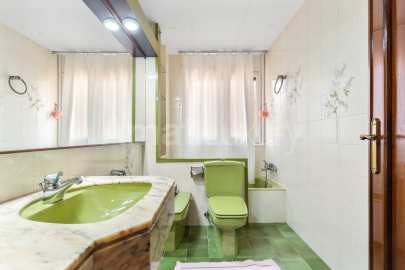 Amplia casa unifamiliar a Bell Soleig -21