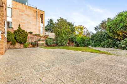 Amplia casa unifamiliar a Bell Soleig -33