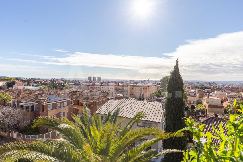 Una joya. Céntrico ático con vistas al mar