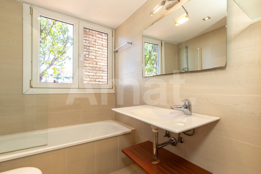 Una joya. Céntrico ático con vistas al mar -27