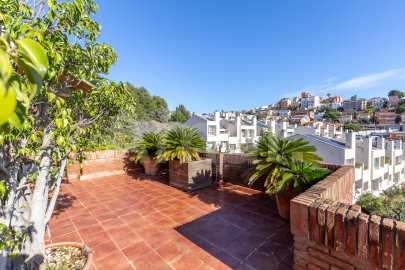 Una joya. Céntrico ático con vistas al mar -23