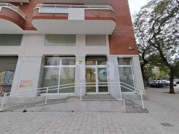Luminous premises in Les Corts -11
