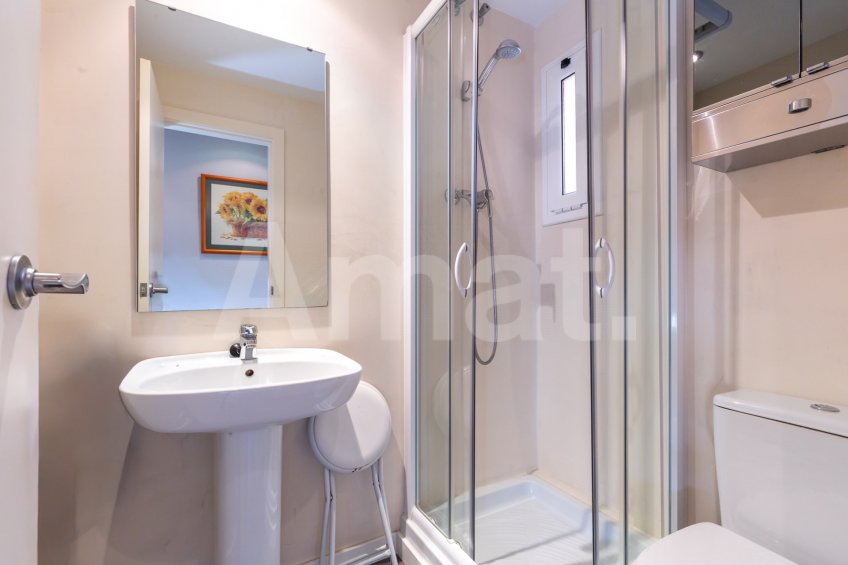 Bright penthouse with terrace and parking, in Guinardó -29