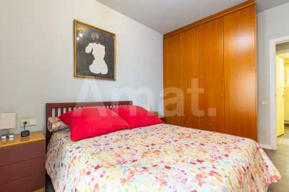 Bright penthouse with terrace and parking, in Guinardó -14