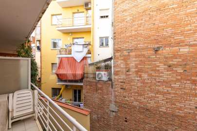 Bright penthouse with terrace and parking, in Guinardó -24