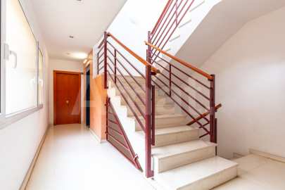 Bright penthouse with terrace and parking, in Guinardó -42