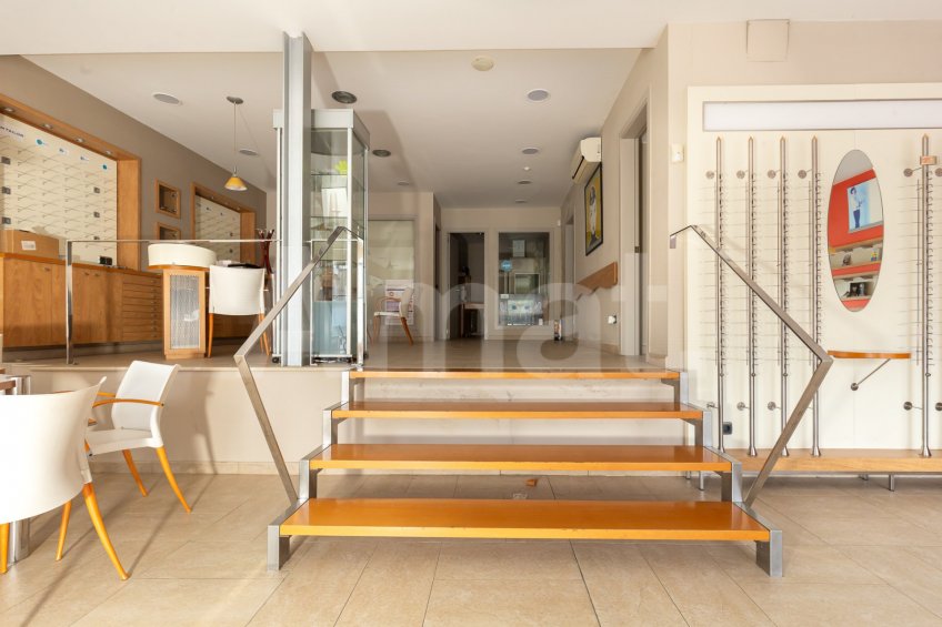 Central duplex permises -5