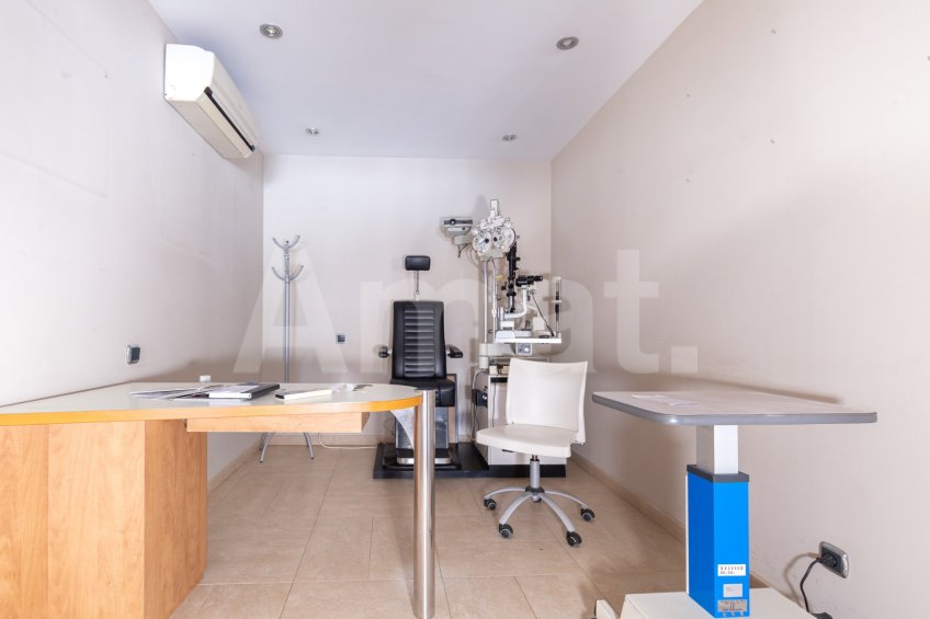 Central duplex permises -8