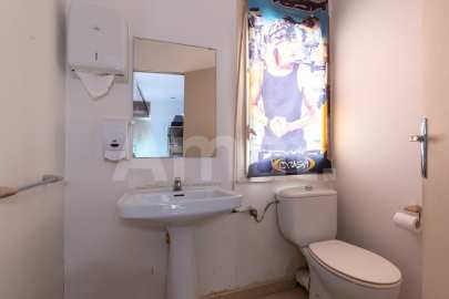 Central duplex permises -16