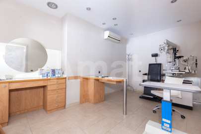 Central duplex permises -7