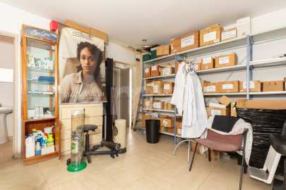 Central duplex permises -9