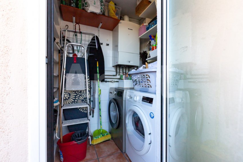 Renovated multi-family house, in La Miranda, with views -20