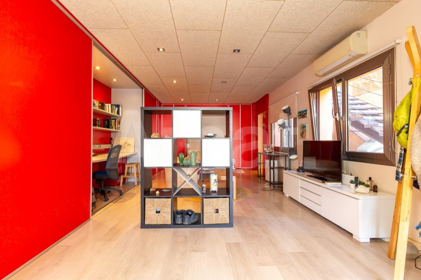 Renovated multi-family house, in La Miranda, with views -36