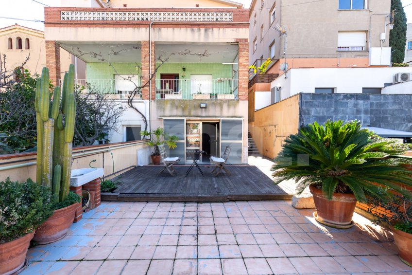 Renovated multi-family house, in La Miranda, with views -40