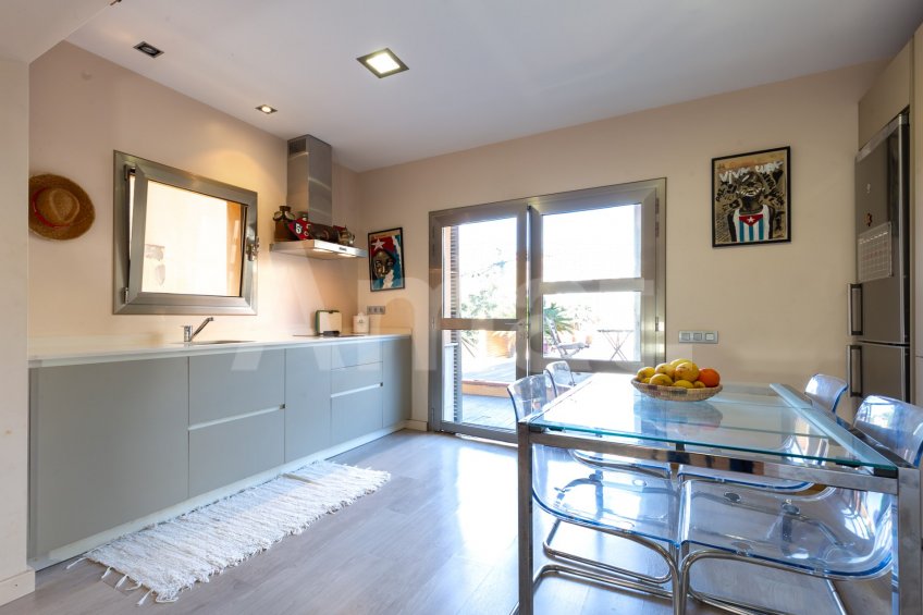 Renovated multi-family house, in La Miranda, with views -49