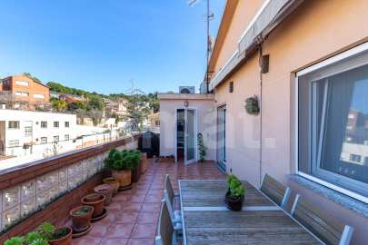 Renovated multi-family house, in La Miranda, with views -13