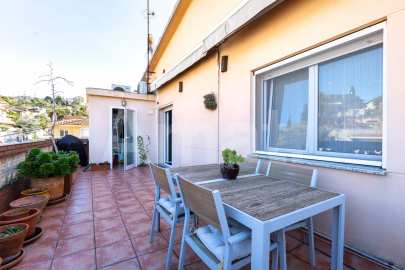 Renovated multi-family house, in La Miranda, with views -14