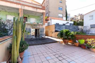 Renovated multi-family house, in La Miranda, with views -39