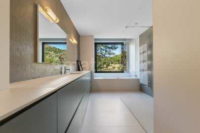 Espectacular casa en entorn exclusiu -36