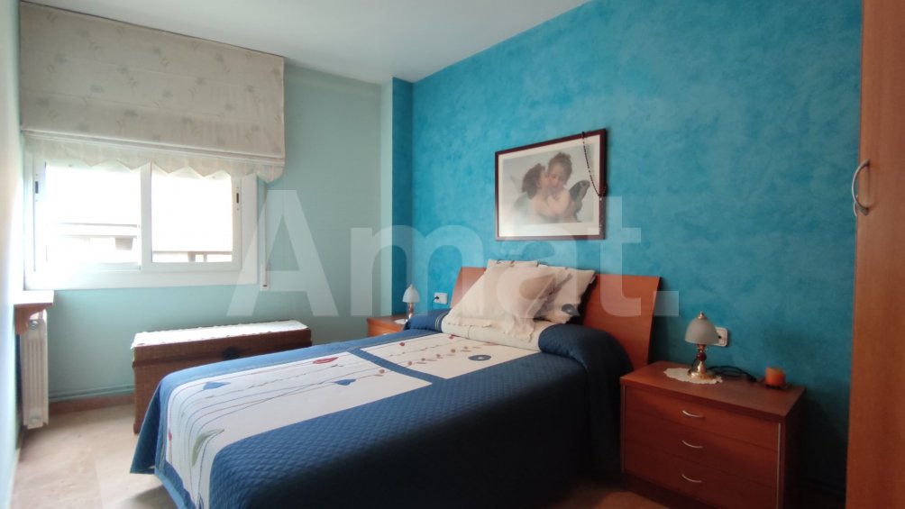 Casa de poble amb garatge, al centre -21