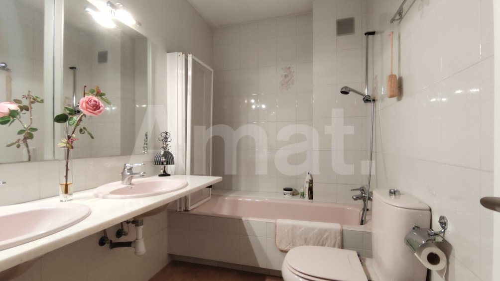 Casa de poble amb garatge, al centre -22