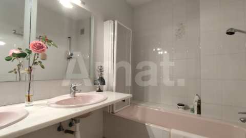 Casa de poble amb garatge, al centre -23