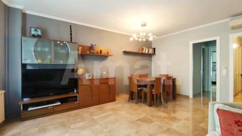 Casa de poble amb garatge, al centre -4