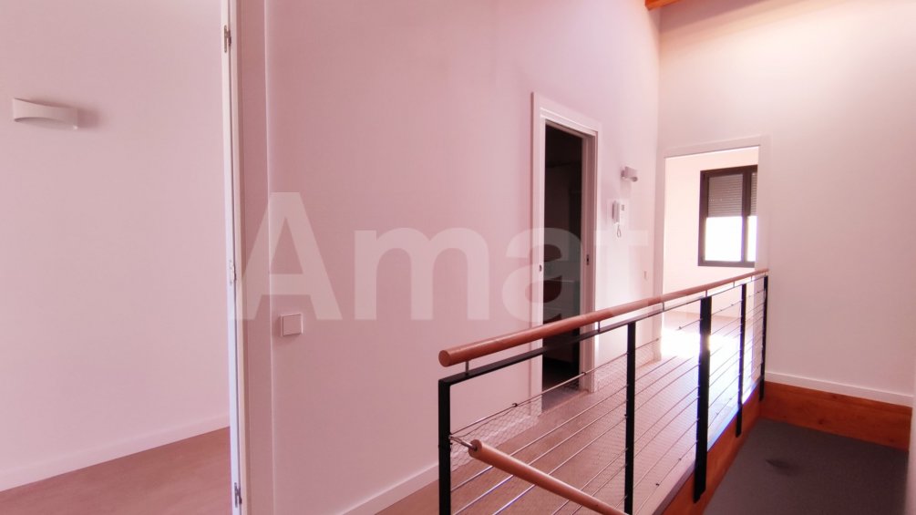 4-bedroom town house, in the center -13