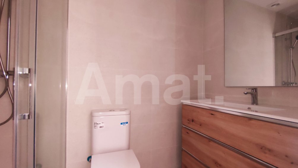 4-bedroom town house, in the center -22