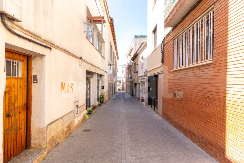 Casa de 4 habitaciones, en el centro -33