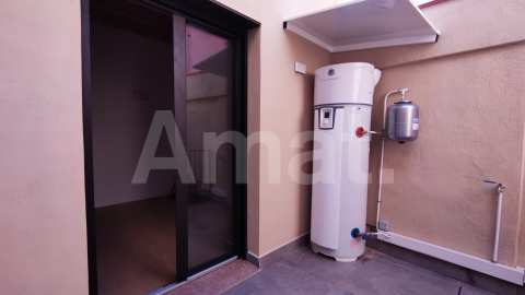 4-bedroom town house, in the center -18