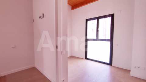 4-bedroom town house, in the center -20