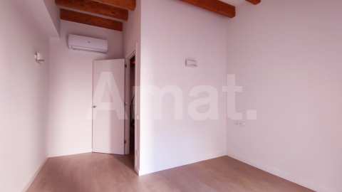 4-bedroom town house, in the center -32