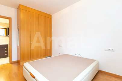 Moblada planta baixa amb gran terrassa, a prop del Walden -14