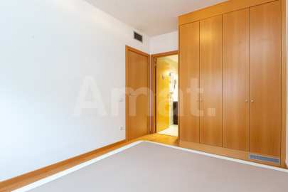 Moblada planta baixa amb gran terrassa, a prop del Walden -15