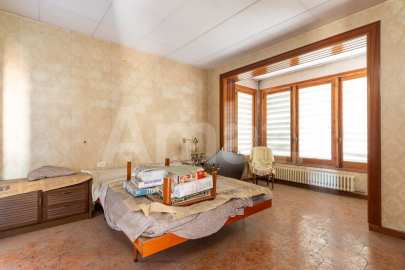 Piso para rehabilitar, al lado de la Biblioteca -14