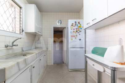 Planta baixa amb jardí, per reformar, al costat de la Biblioteca -12