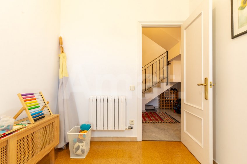 Casa con Jardín -50