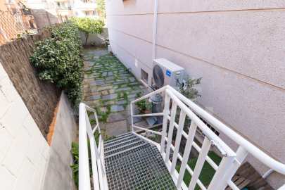 Casa con Jardín -10